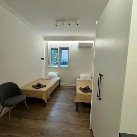 Lägenhet Saloni *